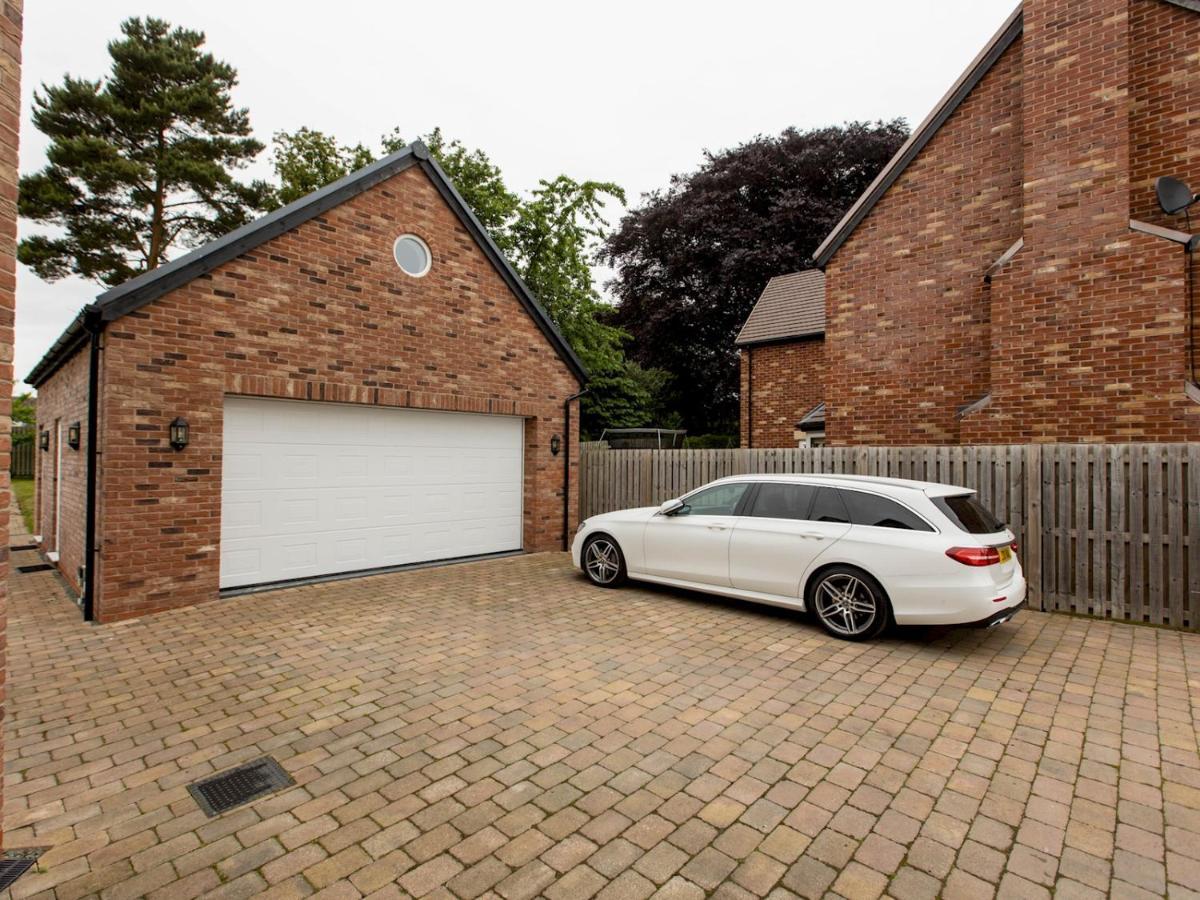 Pass The Keys Superb Space In The Idyllic Village Of Loppington Shrewsbury Eksteriør bilde